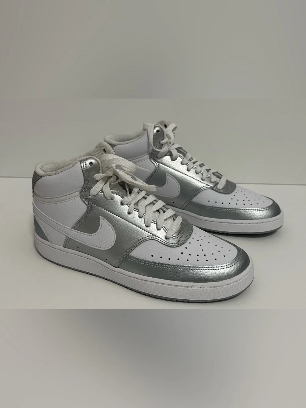 NWOB Nike Court Vision